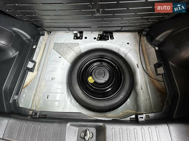 Білий Ніссан Жук, об'ємом двигуна 1.5 л та пробігом 235 тис. км за 8750 $, фото 33 на Automoto.ua