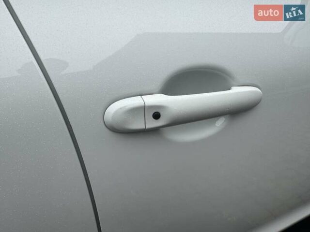 Белый Ниссан Жук, объемом двигателя 1.6 л и пробегом 196 тыс. км за 8750 $, фото 63 на Automoto.ua