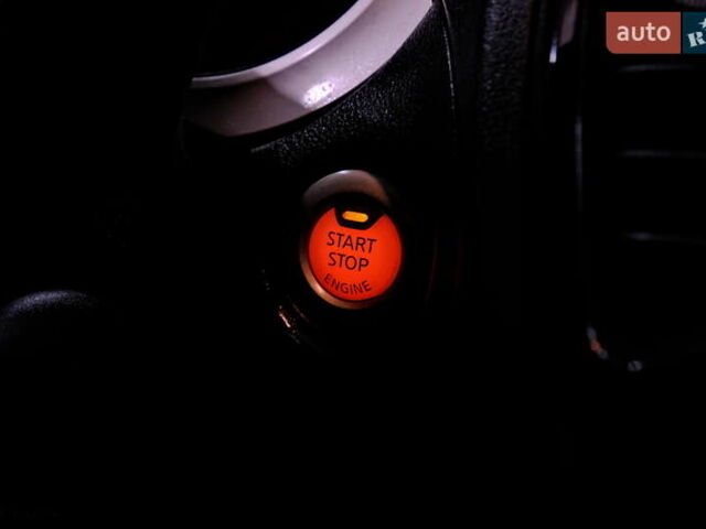 Белый Ниссан Жук, объемом двигателя 1.6 л и пробегом 176 тыс. км за 8900 $, фото 24 на Automoto.ua