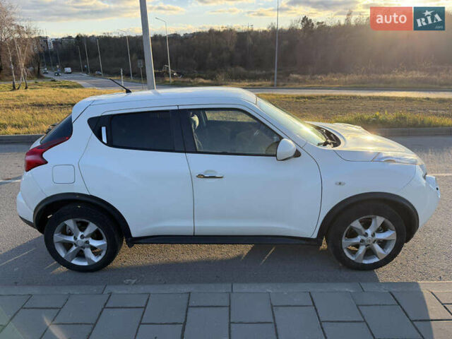 Белый Ниссан Жук, объемом двигателя 1.6 л и пробегом 151 тыс. км за 9450 $, фото 2 на Automoto.ua