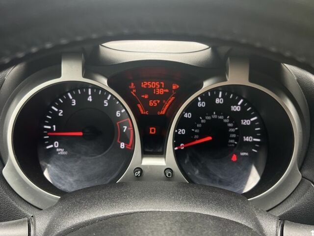 Белый Ниссан Жук, объемом двигателя 1.6 л и пробегом 201 тыс. км за 8700 $, фото 11 на Automoto.ua