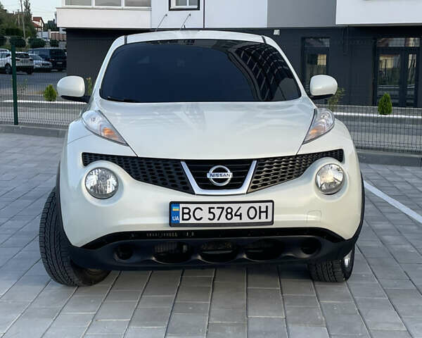 Белый Ниссан Жук, объемом двигателя 1.62 л и пробегом 230 тыс. км за 8999 $, фото 2 на Automoto.ua