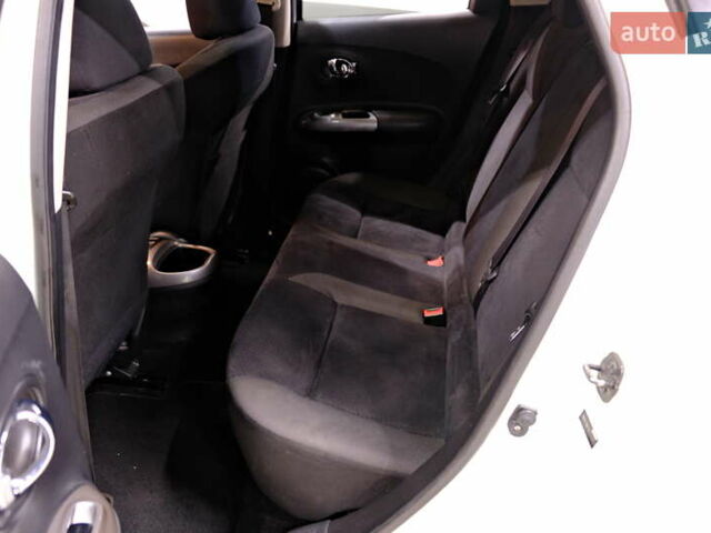 Белый Ниссан Жук, объемом двигателя 1.6 л и пробегом 176 тыс. км за 8900 $, фото 31 на Automoto.ua