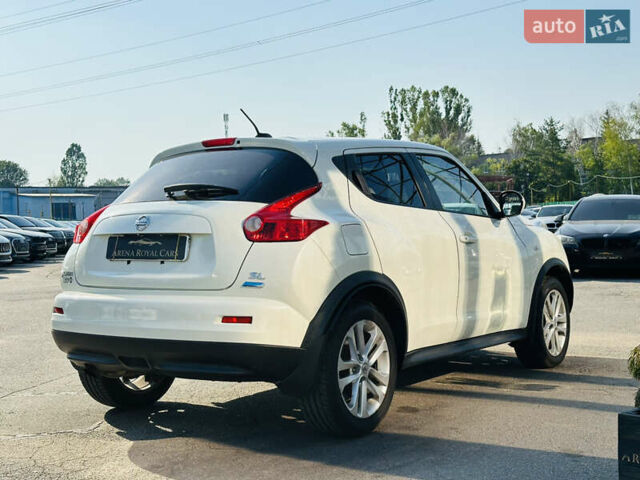 Белый Ниссан Жук, объемом двигателя 1.6 л и пробегом 133 тыс. км за 10800 $, фото 9 на Automoto.ua