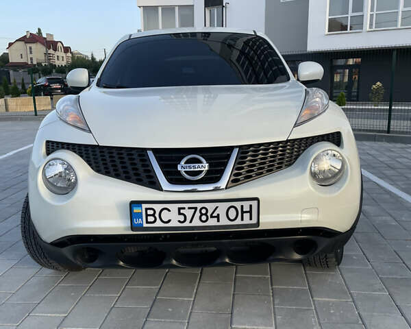 Белый Ниссан Жук, объемом двигателя 1.62 л и пробегом 230 тыс. км за 8999 $, фото 10 на Automoto.ua