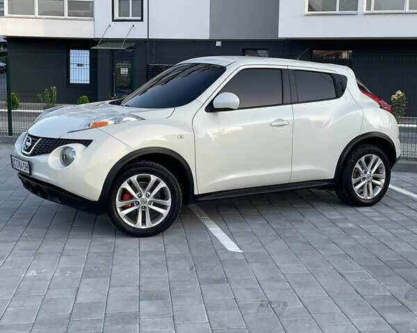 Белый Ниссан Жук, объемом двигателя 1.62 л и пробегом 230 тыс. км за 8999 $, фото 22 на Automoto.ua