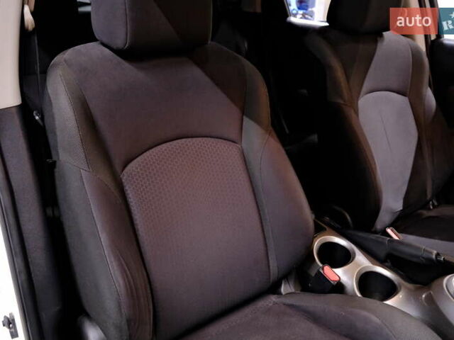 Белый Ниссан Жук, объемом двигателя 1.6 л и пробегом 176 тыс. км за 8900 $, фото 41 на Automoto.ua