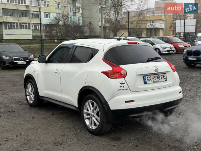 Белый Ниссан Жук, объемом двигателя 1.6 л и пробегом 145 тыс. км за 9700 $, фото 2 на Automoto.ua