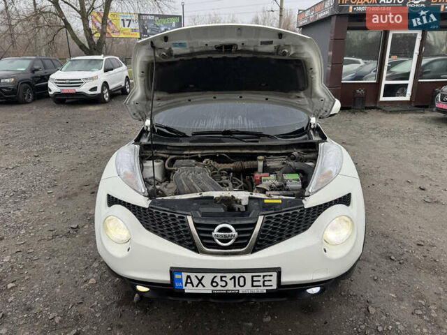 Белый Ниссан Жук, объемом двигателя 1.6 л и пробегом 145 тыс. км за 9700 $, фото 10 на Automoto.ua