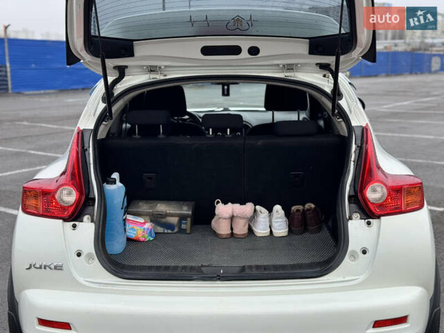 Белый Ниссан Жук, объемом двигателя 1.6 л и пробегом 148 тыс. км за 9800 $, фото 10 на Automoto.ua