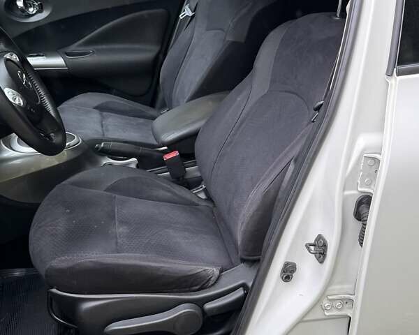 Белый Ниссан Жук, объемом двигателя 1.6 л и пробегом 196 тыс. км за 8750 $, фото 30 на Automoto.ua