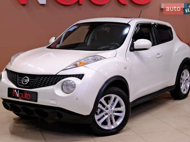 Белый Ниссан Жук, объемом двигателя 1.6 л и пробегом 176 тыс. км за 8900 $, фото 9 на Automoto.ua