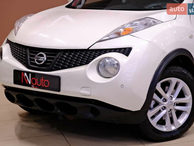 Белый Ниссан Жук, объемом двигателя 1.6 л и пробегом 176 тыс. км за 8900 $, фото 10 на Automoto.ua