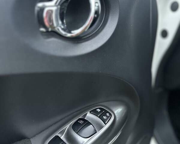 Білий Ніссан Жук, об'ємом двигуна 1.6 л та пробігом 204 тис. км за 8900 $, фото 24 на Automoto.ua