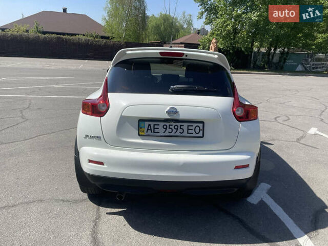 Белый Ниссан Жук, объемом двигателя 1.6 л и пробегом 83 тыс. км за 11300 $, фото 3 на Automoto.ua
