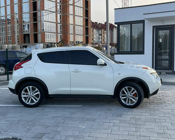 Белый Ниссан Жук, объемом двигателя 1.62 л и пробегом 230 тыс. км за 8999 $, фото 19 на Automoto.ua