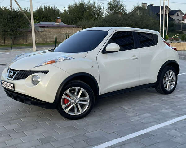 Белый Ниссан Жук, объемом двигателя 1.62 л и пробегом 230 тыс. км за 8999 $, фото 18 на Automoto.ua