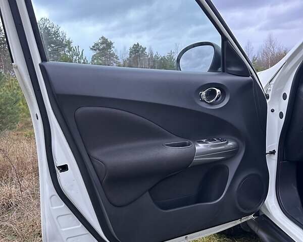 Білий Ніссан Жук, об'ємом двигуна 1.6 л та пробігом 204 тис. км за 8900 $, фото 11 на Automoto.ua