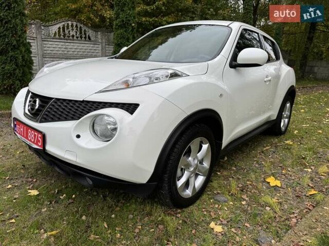 Белый Ниссан Жук, объемом двигателя 1.6 л и пробегом 196 тыс. км за 8750 $, фото 3 на Automoto.ua