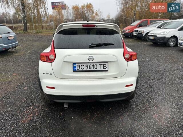 Белый Ниссан Жук, объемом двигателя 1.6 л и пробегом 157 тыс. км за 9300 $, фото 4 на Automoto.ua