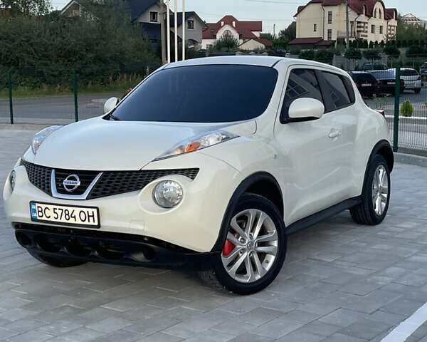 Белый Ниссан Жук, объемом двигателя 1.62 л и пробегом 230 тыс. км за 8999 $, фото 14 на Automoto.ua