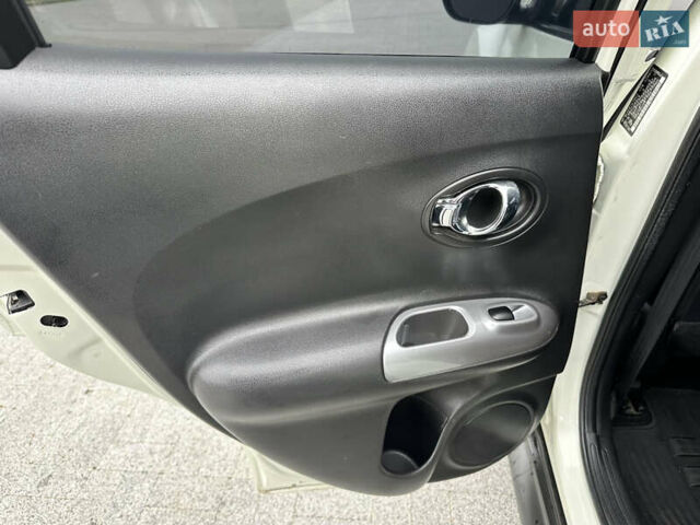 Белый Ниссан Жук, объемом двигателя 1.6 л и пробегом 265 тыс. км за 8900 $, фото 26 на Automoto.ua