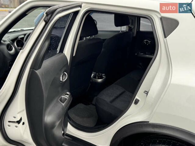 Белый Ниссан Жук, объемом двигателя 1.6 л и пробегом 148 тыс. км за 9800 $, фото 8 на Automoto.ua