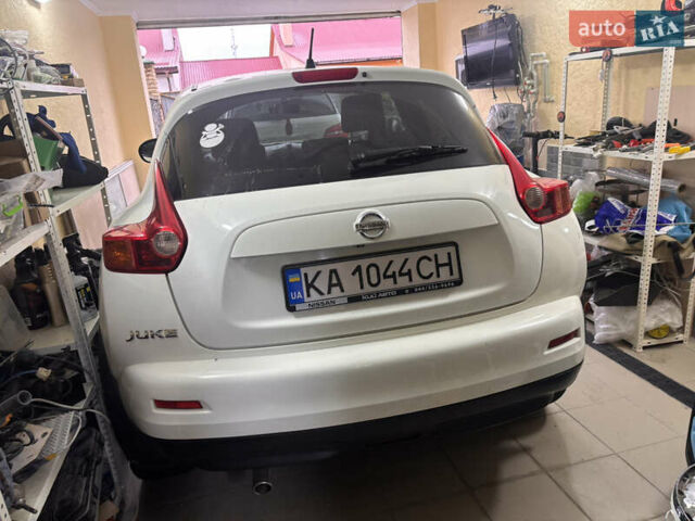 Ниссан Жук 2012 в Хмельницком на Automoto.ua Белый Ниссан Жук, объемом двигателя 1.6 л и пробегом 150 тыс. км за 7800 $, фото 6 на Automoto.ua