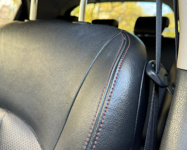 Белый Ниссан Жук, объемом двигателя 1.62 л и пробегом 126 тыс. км за 10999 $, фото 28 на Automoto.ua