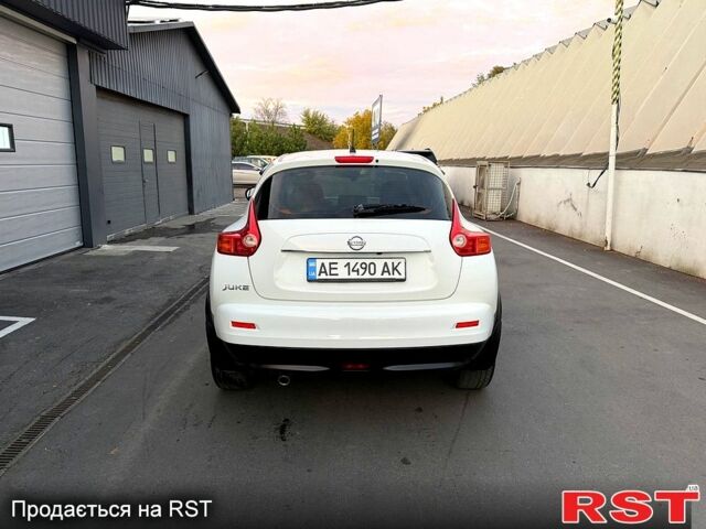 Ниссан Жук 2012 в Днепре (Днепропетровске) на Automoto.ua Белый Ниссан Жук, объемом двигателя 1.6 л и пробегом 94 тыс. км за 10500 $, фото 4 на Automoto.ua