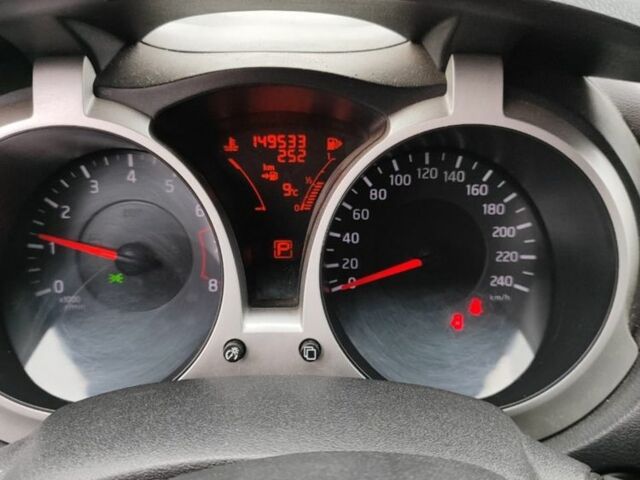 Белый Ниссан Жук, объемом двигателя 1.6 л и пробегом 150 тыс. км за 8200 $, фото 6 на Automoto.ua