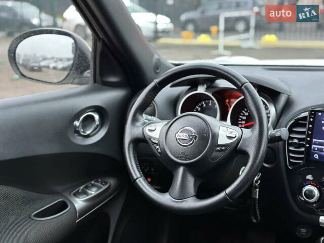 Белый Ниссан Жук, объемом двигателя 1.6 л и пробегом 159 тыс. км за 9700 $, фото 19 на Automoto.ua