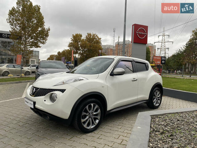 Белый Ниссан Жук, объемом двигателя 1.6 л и пробегом 138 тыс. км за 10500 $, фото 6 на Automoto.ua