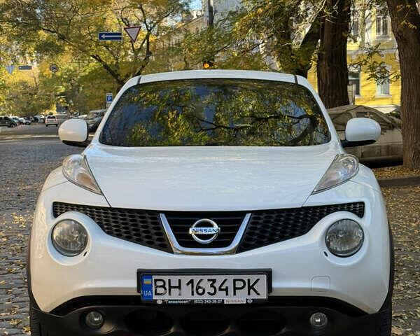 Белый Ниссан Жук, объемом двигателя 1.62 л и пробегом 126 тыс. км за 10999 $, фото 4 на Automoto.ua