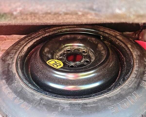 Белый Ниссан Жук, объемом двигателя 1.6 л и пробегом 130 тыс. км за 10200 $, фото 6 на Automoto.ua