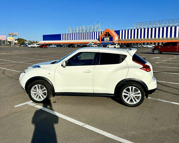 Белый Ниссан Жук, объемом двигателя 1.62 л и пробегом 127 тыс. км за 10500 $, фото 2 на Automoto.ua