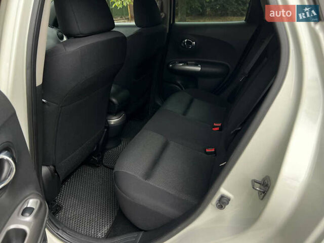 Белый Ниссан Жук, объемом двигателя 1.6 л и пробегом 88 тыс. км за 8900 $, фото 13 на Automoto.ua