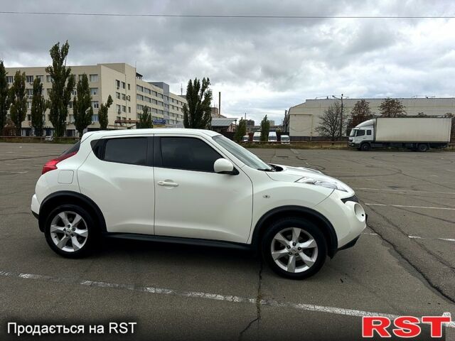Белый Ниссан Жук, объемом двигателя 1.6 л и пробегом 134 тыс. км за 10200 $, фото 1 на Automoto.ua