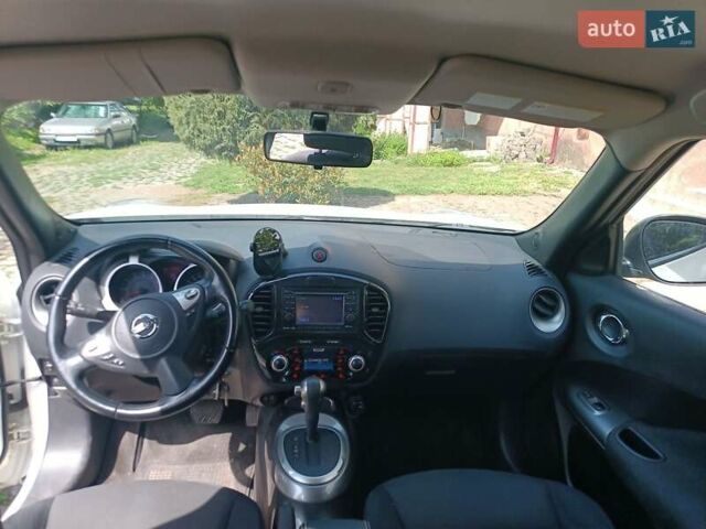 Белый Ниссан Жук, объемом двигателя 1.6 л и пробегом 150 тыс. км за 11500 $, фото 9 на Automoto.ua