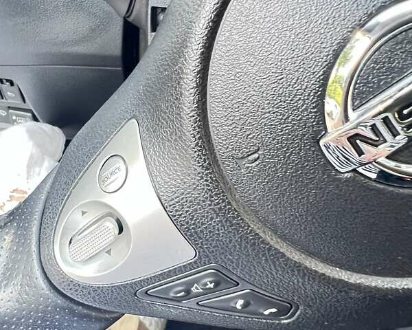 Белый Ниссан Жук, объемом двигателя 1.6 л и пробегом 113 тыс. км за 11200 $, фото 12 на Automoto.ua