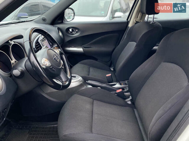 Белый Ниссан Жук, объемом двигателя 1.6 л и пробегом 85 тыс. км за 9800 $, фото 16 на Automoto.ua