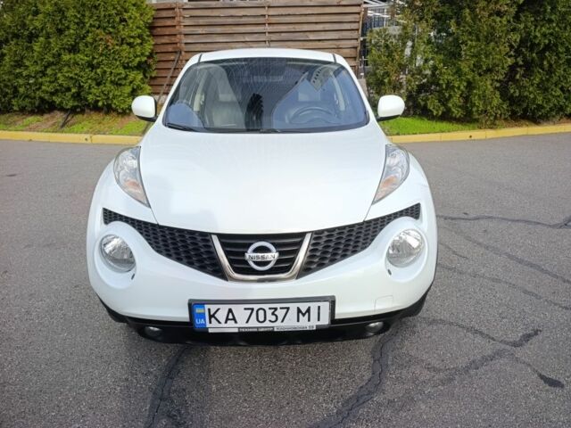 Белый Ниссан Жук, объемом двигателя 0 л и пробегом 115 тыс. км за 9700 $, фото 3 на Automoto.ua