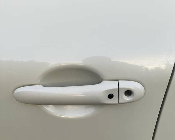 Білий Ніссан Жук, об'ємом двигуна 1.6 л та пробігом 155 тис. км за 10599 $, фото 33 на Automoto.ua