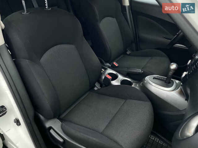 Белый Ниссан Жук, объемом двигателя 1.6 л и пробегом 85 тыс. км за 9800 $, фото 18 на Automoto.ua