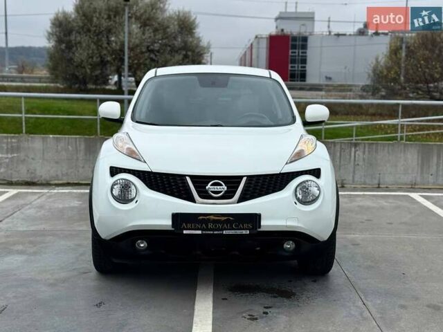 Белый Ниссан Жук, объемом двигателя 1.6 л и пробегом 115 тыс. км за 9900 $, фото 3 на Automoto.ua