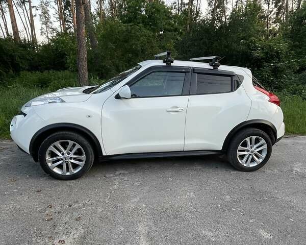 Белый Ниссан Жук, объемом двигателя 1.6 л и пробегом 157 тыс. км за 11700 $, фото 2 на Automoto.ua