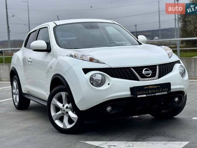 Белый Ниссан Жук, объемом двигателя 1.6 л и пробегом 115 тыс. км за 9900 $, фото 7 на Automoto.ua