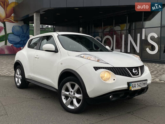 Белый Ниссан Жук, объемом двигателя 1.6 л и пробегом 85 тыс. км за 9800 $, фото 5 на Automoto.ua