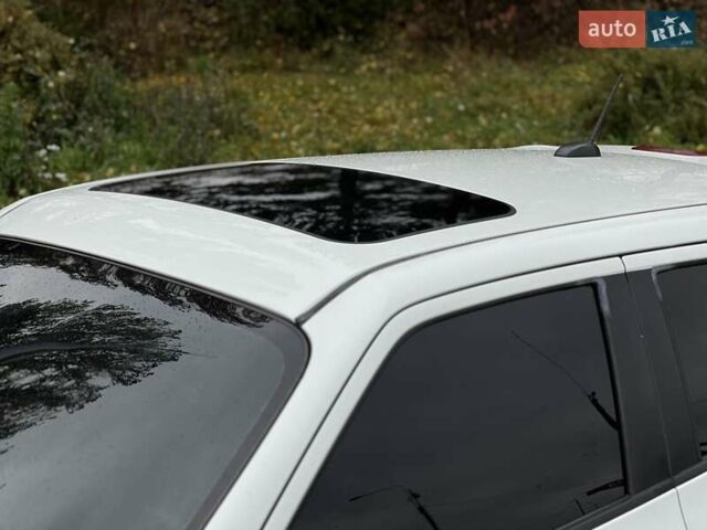 Белый Ниссан Жук, объемом двигателя 1.6 л и пробегом 255 тыс. км за 8999 $, фото 11 на Automoto.ua