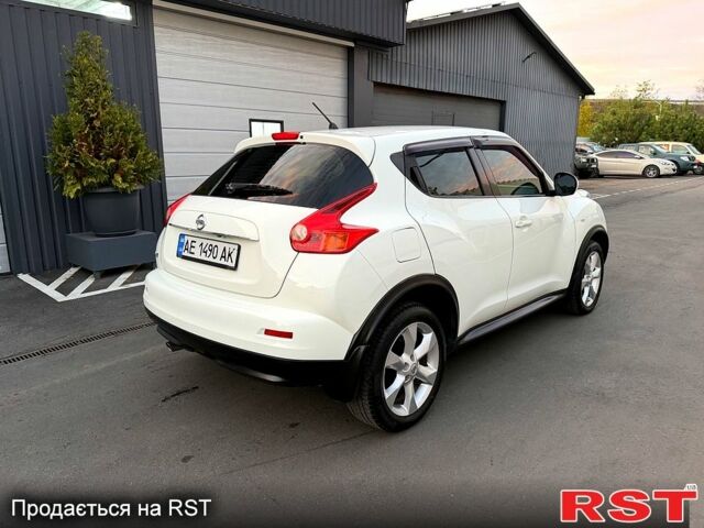 Ниссан Жук 2012 в Днепре (Днепропетровске) на Automoto.ua Белый Ниссан Жук, объемом двигателя 1.6 л и пробегом 94 тыс. км за 10500 $, фото 5 на Automoto.ua